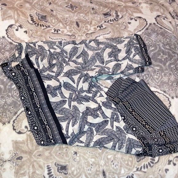 Patterned tunic with 3/4 sleeve - Picture 1 of 4